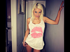 jackylafey-hot - blond female webcam at xLoveCam