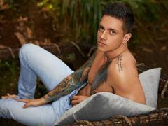 JeanBroc - male webcam at xLoveCam