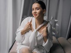 JeanieCat - female webcam at xLoveCam