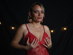 JeanineScott - blond female with  big tits webcam at LiveJasmin