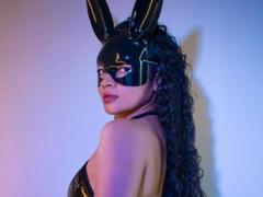 JeanineX - female with brown hair webcam at xLoveCam