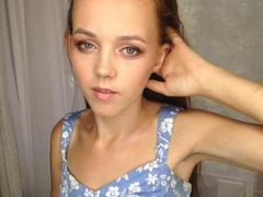 JeannieTina - female with  small tits webcam at xLoveCam