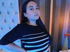 JeniferMorat - female with black hair and  big tits webcam at LiveJasmin