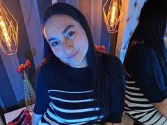 JeniferMorat - female with black hair and  big tits webcam at LiveJasmin