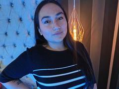 JeniferMorat - female with black hair and  big tits webcam at LiveJasmin