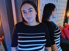 JeniferMorat - female with black hair and  big tits webcam at LiveJasmin
