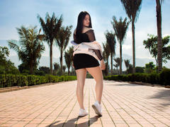 JeniferPowell - female with black hair webcam at xLoveCam