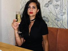 DonaDiana - female with brown hair and  big tits webcam at xLoveCam