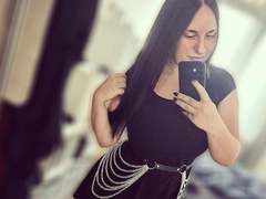 Jennet-hot - female with brown hair webcam at xLoveCam