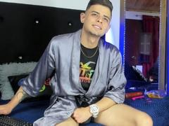 JenniDamian - couple webcam at xLoveCam