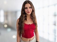 JenniferBeresfor - female with brown hair webcam at LiveJasmin