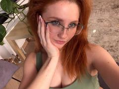 AfraBlincoe - female with brown hair webcam at LiveJasmin