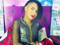 JenniferXLane - shemale with black hair webcam at xLoveCam