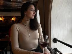 JennyMyLuv - female with brown hair webcam at xLoveCam