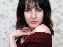 JennySienna - female with brown hair and  small tits webcam at xLoveCam