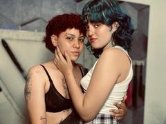 JessAndJade - female webcam at xLoveCam