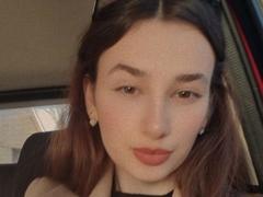 JessicaBreeze - female with brown hair and  big tits webcam at xLoveCam