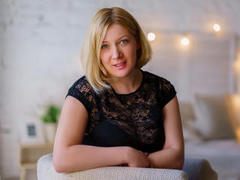 JessicaBright - blond female with  small tits webcam at ImLive