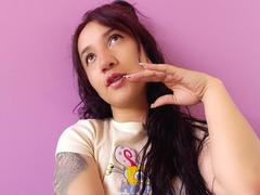 JessiicaDove - female with red hair webcam at xLoveCam