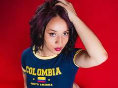 JessiicaDove - female with red hair webcam at xLoveCam