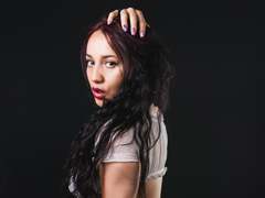 JessiicaDove - female with red hair webcam at xLoveCam