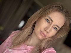 JessikaBella - blond female webcam at xLoveCam