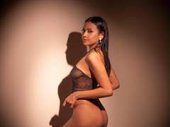 JessyZoe - female with brown hair webcam at StripChat