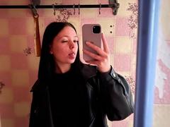 JestineBaumann - female with brown hair webcam at xLoveCam