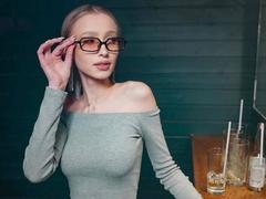 JettaMcClarty - blond female webcam at xLoveCam