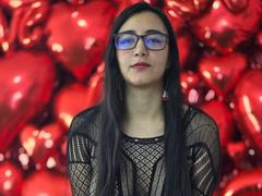 JewelryQueen from xLoveCam