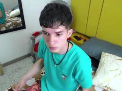 JheamPiero - male webcam at xLoveCam