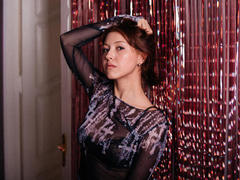 JiaLaurent - female with brown hair webcam at LiveJasmin