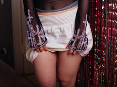 JiaLaurent - female with brown hair webcam at LiveJasmin