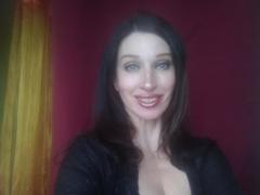 JillianPattie - female with black hair webcam at xLoveCam