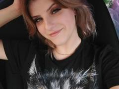 JoOlson - female webcam at xLoveCam
