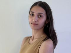 JoannaVanderheide - female with black hair webcam at xLoveCam