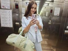 JoannaVanderheide - female with black hair webcam at xLoveCam