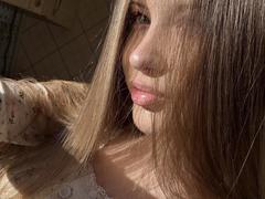 JoelleCanal - female webcam at xLoveCam