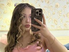 JoelleCanal - female webcam at xLoveCam