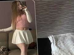 JoelleCanal - female webcam at xLoveCam