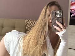 JoelleCanal - female webcam at xLoveCam