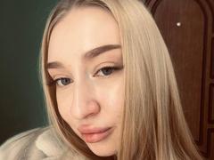 JoetteShigeta - blond female webcam at xLoveCam