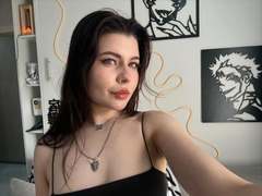 JoeyBickart - female with black hair webcam at xLoveCam