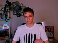 JohnLuke from xLoveCam