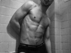 JohnPaname from xLoveCam