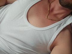 Johny13313-hot - blond female webcam at xLoveCam