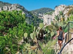 Jolie-la-xoxo-hot - female with brown hair webcam at xLoveCam