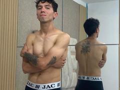 JonasGomez - male webcam at LiveJasmin