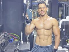 JoseRumBerotop - male webcam at xLoveCam