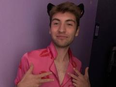 JosephBest from xLoveCam